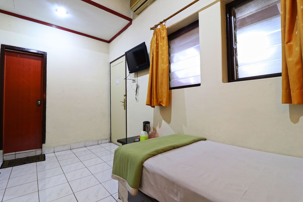 Hotel Sumatera 4/38