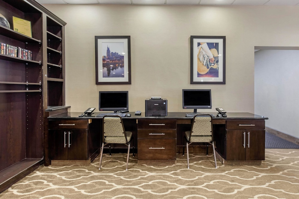 Comfort Suites Nashville 40/46