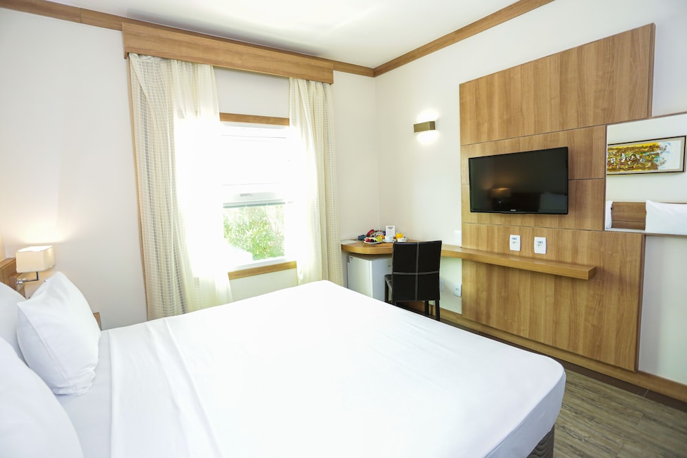 Hotel Intercity Vinhedo 21/66