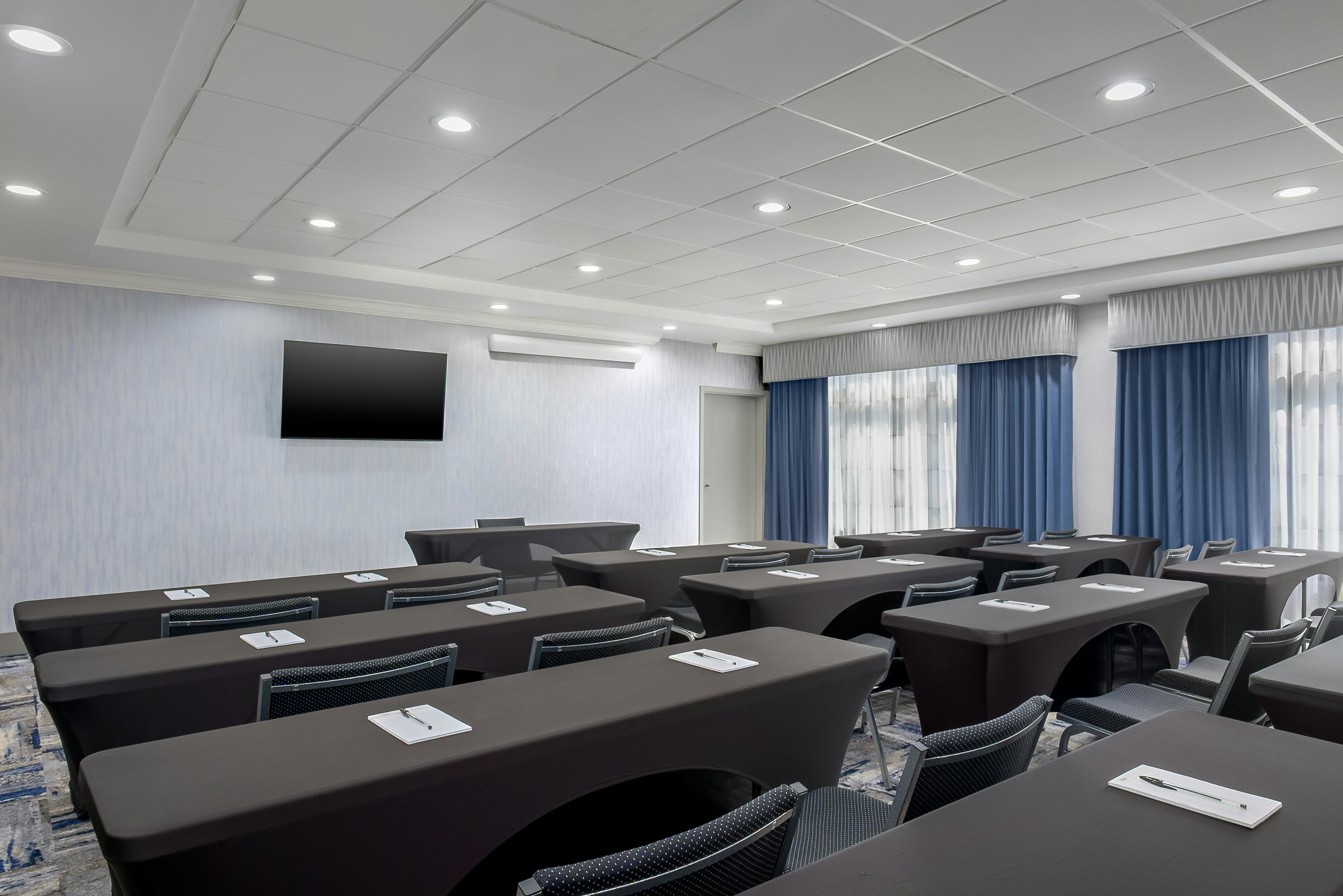 Hampton Inn & Suites Birmingham-Pelham (I-65) 38/48