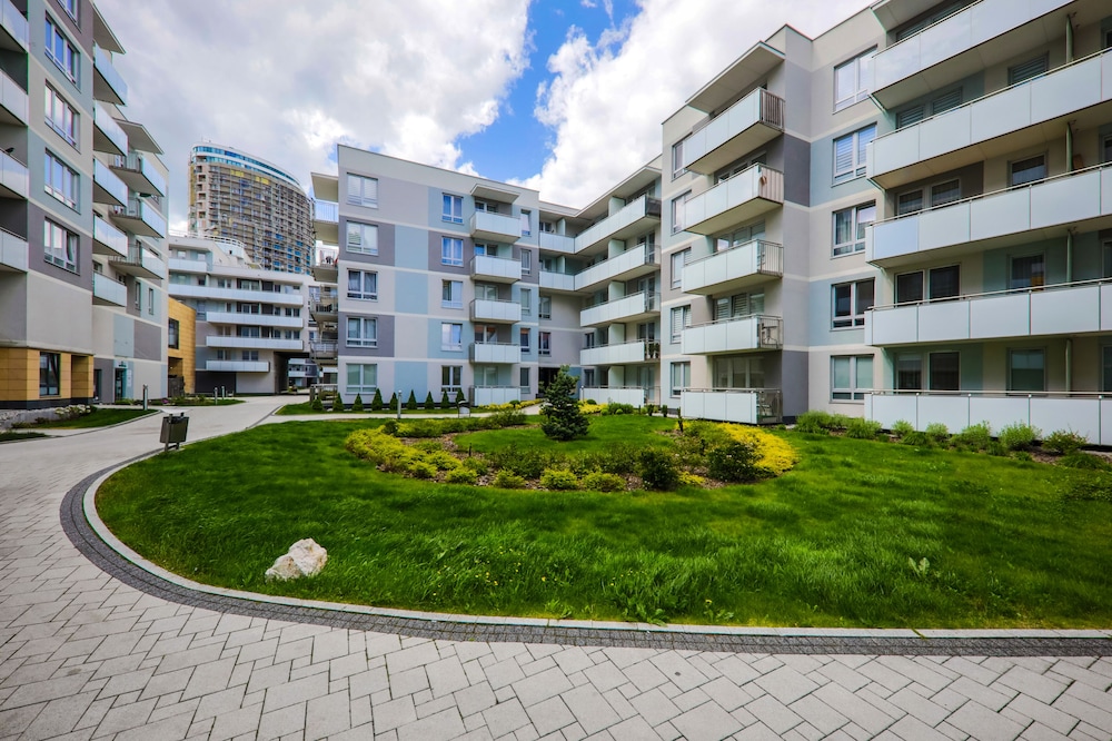Emihouse Apartamenty Rzeszow 65/73
