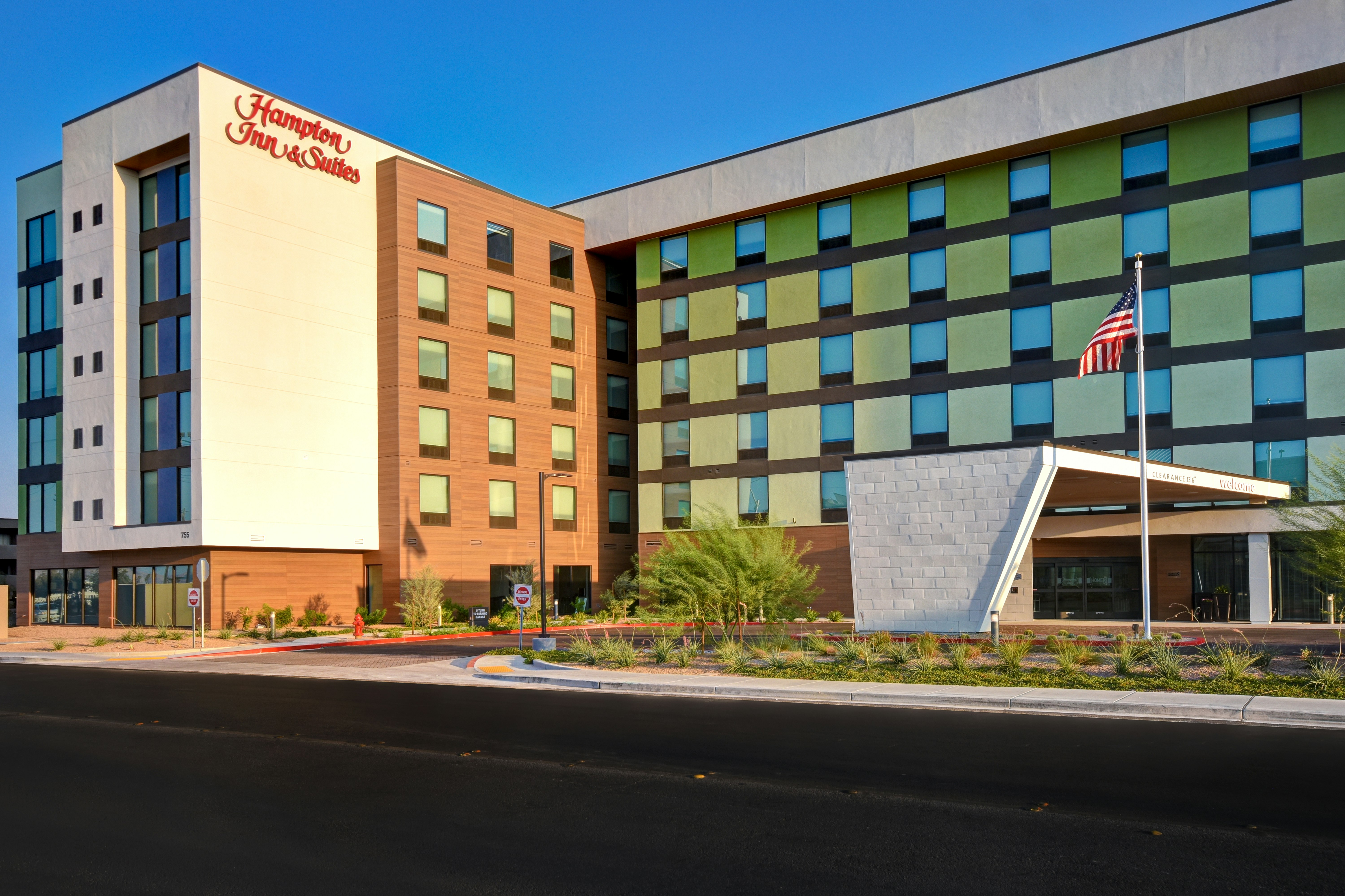 Hampton Inn and Suites Las Vegas Convention Center 7/47