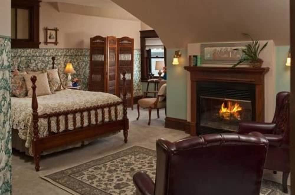 Old Rittenhouse Inn 28/50