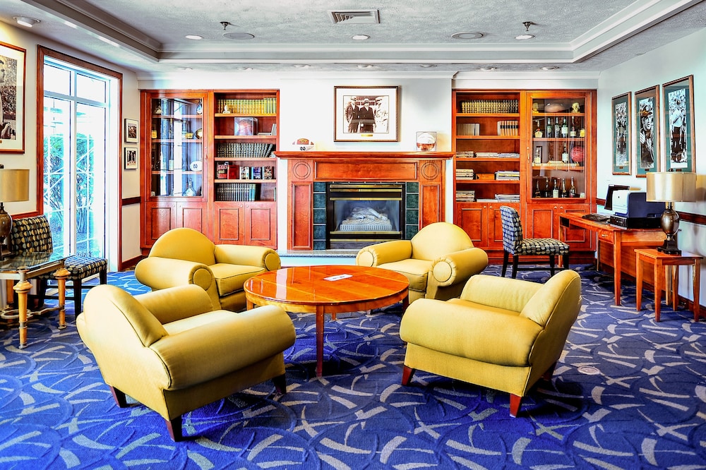 Hilton Vacation Club Varsity Club South Bend, IN 41/56