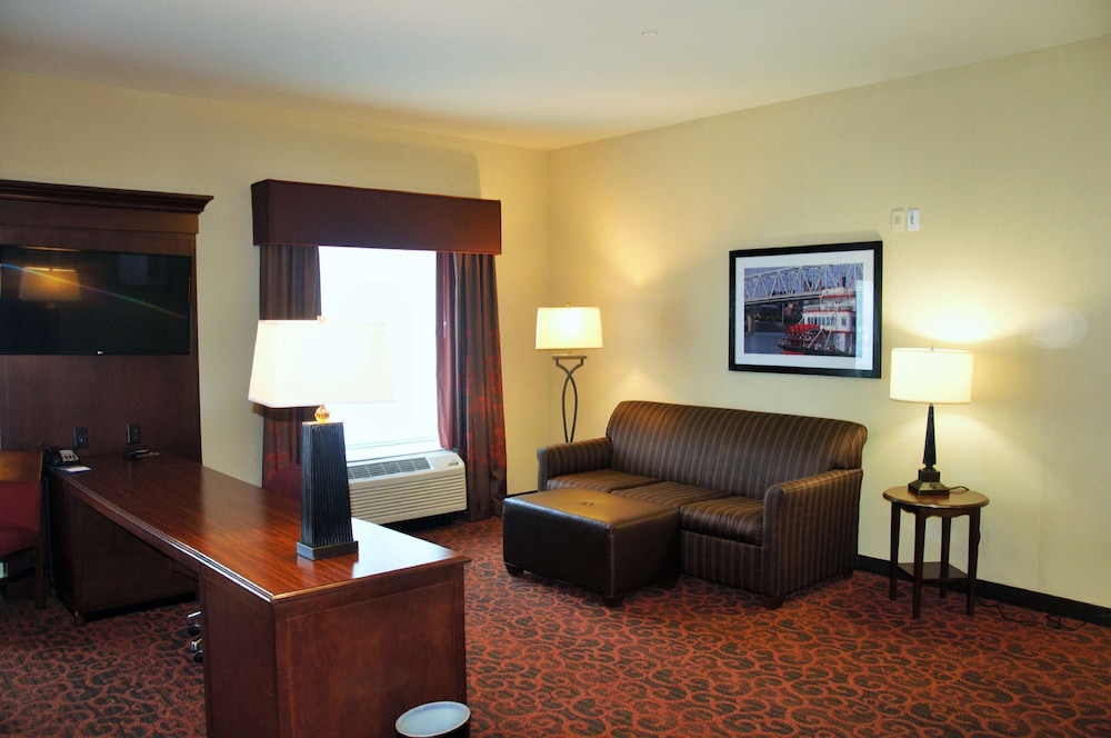 Hampton Inn And Suites Cincinnati Uptown University Area Oh 39/72