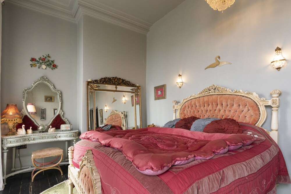 La Rosa, King Bed