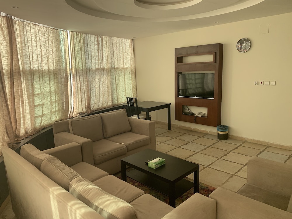 أجنحة طوق(Tooq Suites) 33/50