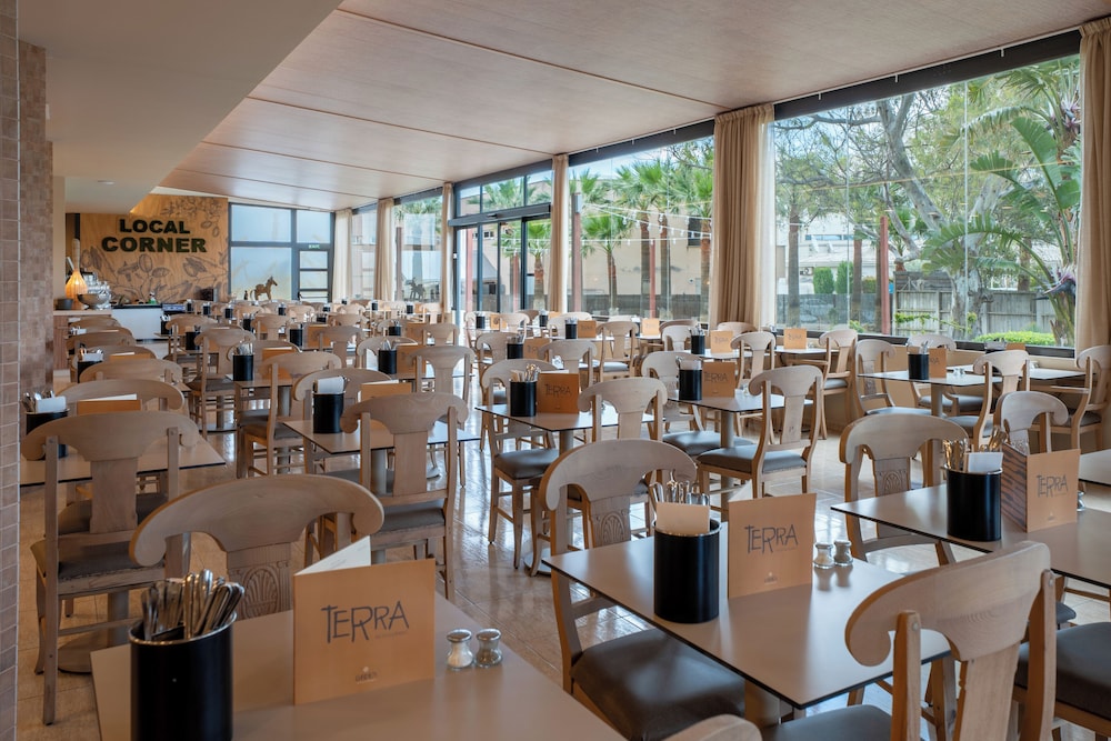 Cala Millor Garden Hotel - Adults Only 52/64