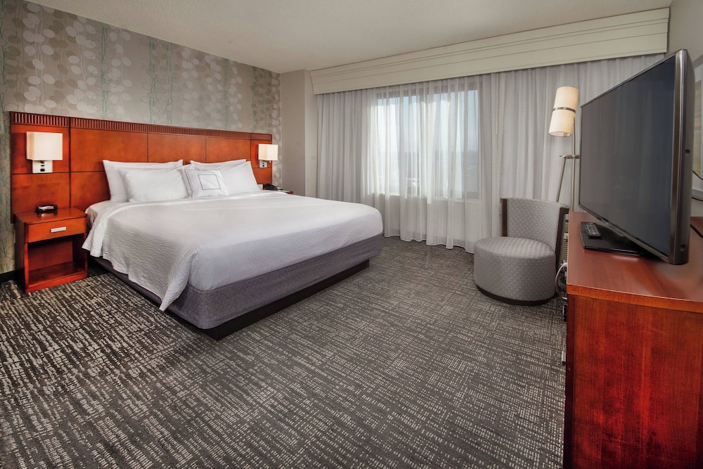Room at Courtyard By Marriott Dunn Loring Fairfax, FAIRFAX - VA