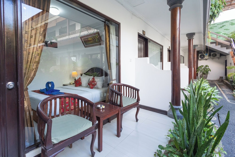 Taman Ayu Legian 6/75