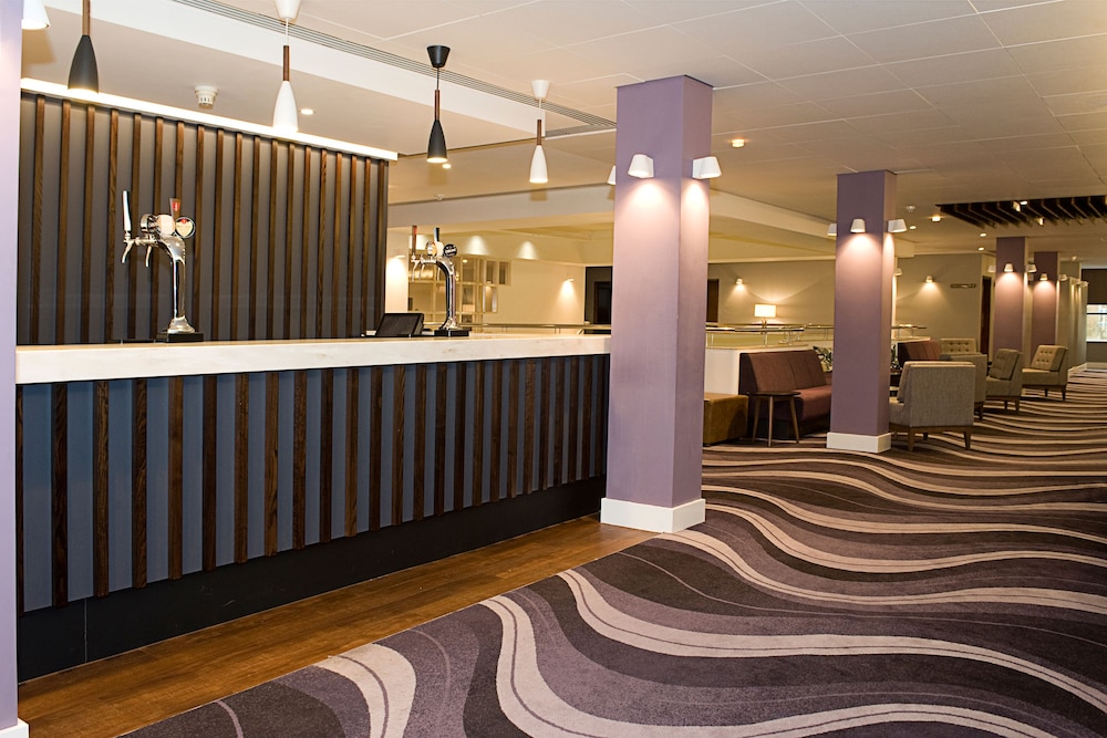 Sandman Signature London Gatwick Hotel 4/85