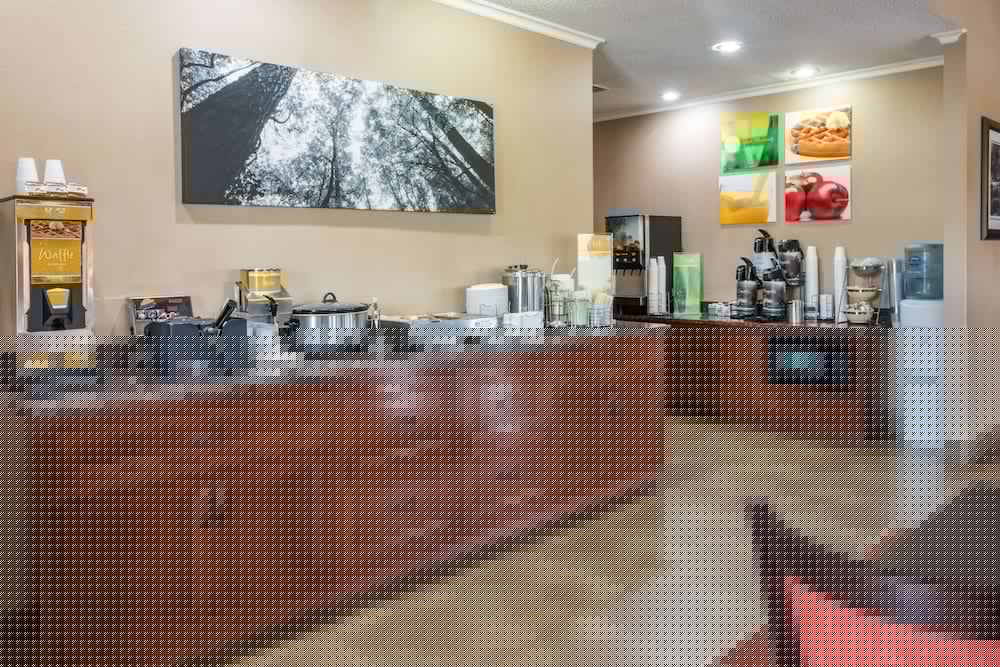 Quality Inn Dandridge 11/59