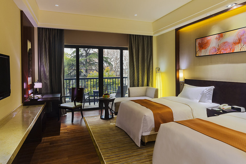 HOLIDAY INN RESORT CHAOHU HOT SPRING 11/40