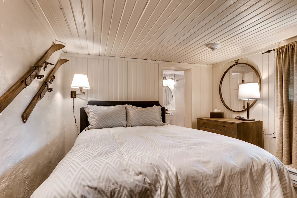 Ski Tip Lodge 14/63