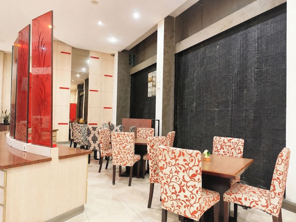Scarlet Kebon Kawung Hotel 56/71
