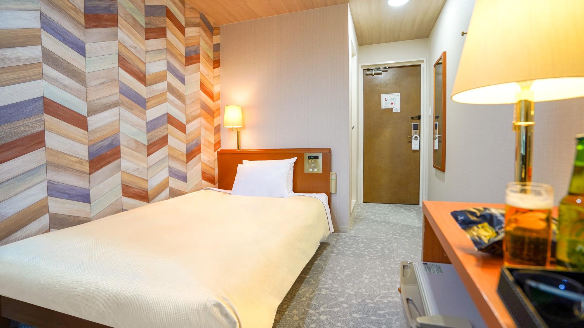 Renovated, No, Single, Electronic Cigarette Only, Smoking