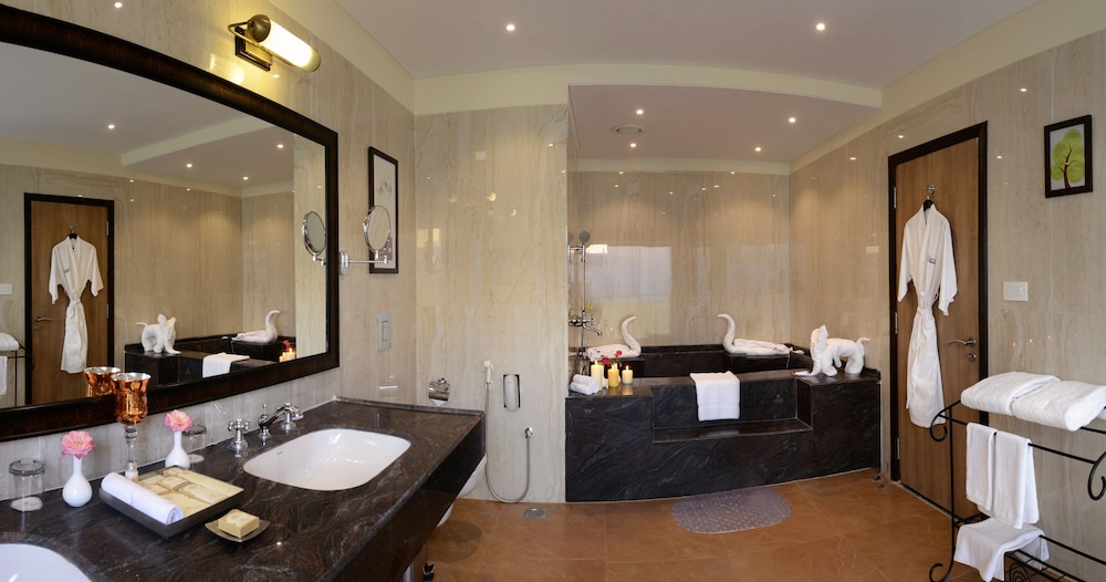 The Tigress Spa and Resort 49/50