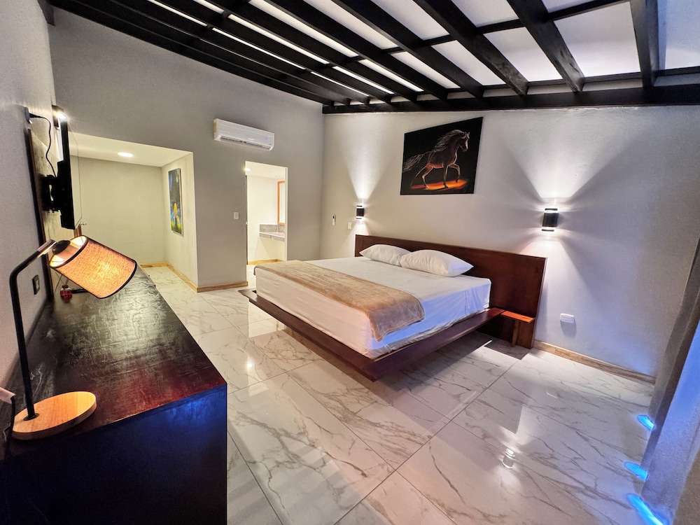 Hotel Tesoro Beach 15/50