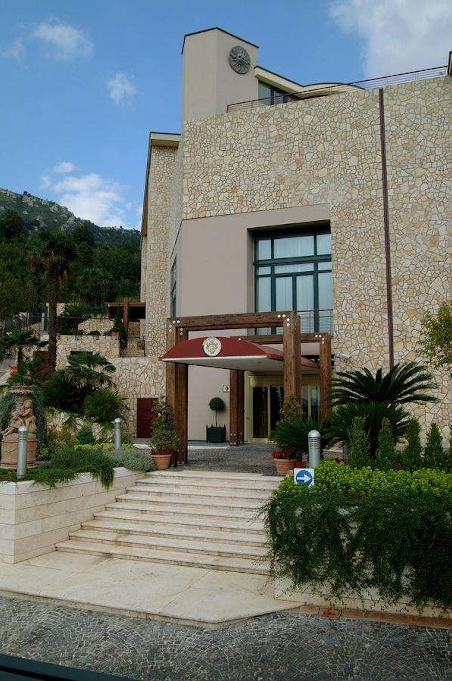 Solofra Palace 4/29