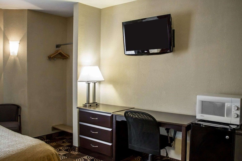 Quality Inn Brunswick Cleveland South 41/41