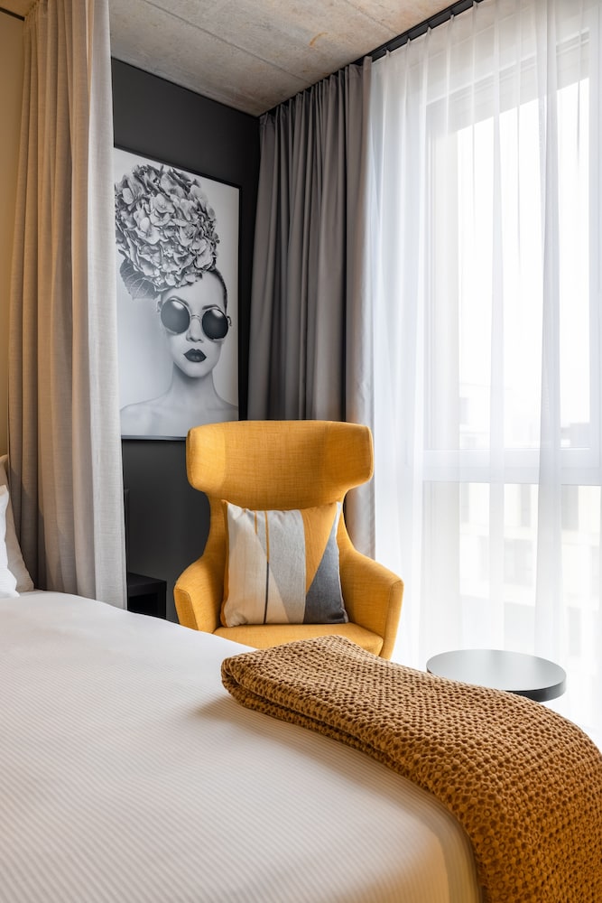 Radisson Hotel & Suites Zurich 21/50