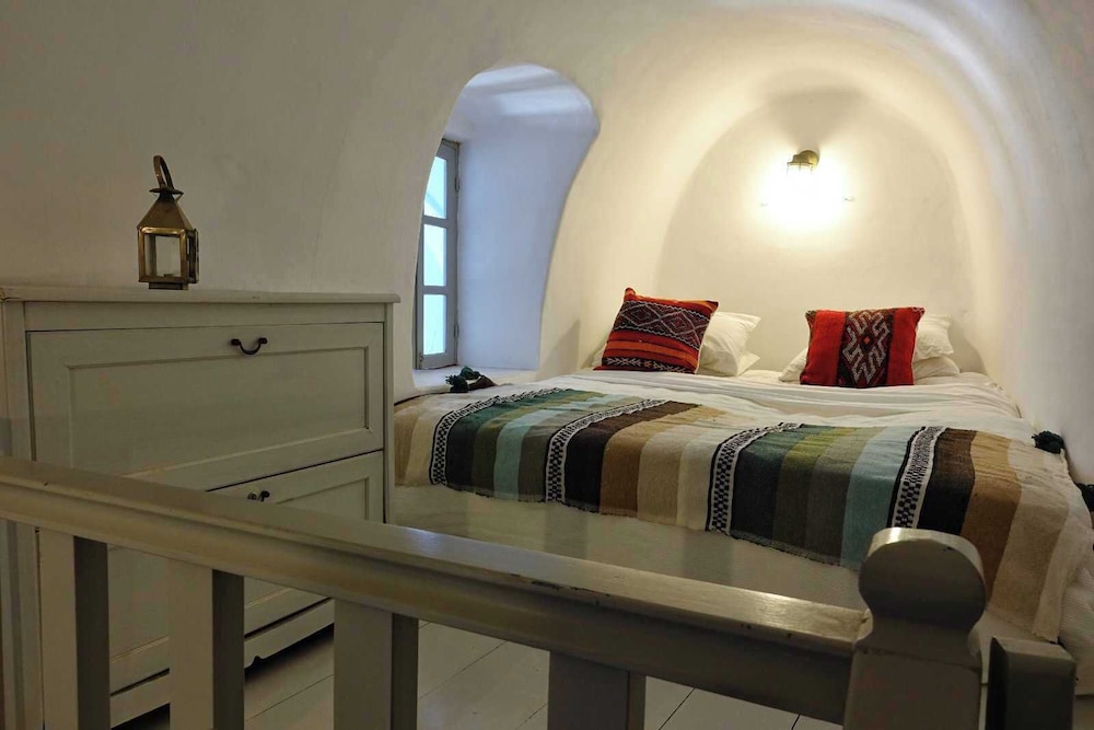 2 BEDROOMS, VILLA, SEA VIEW, PRIVATE POOL