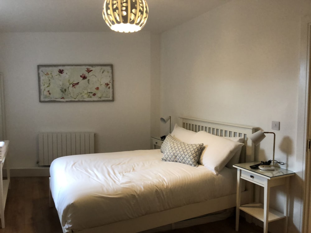 Eyre Square Townhouse 15/46