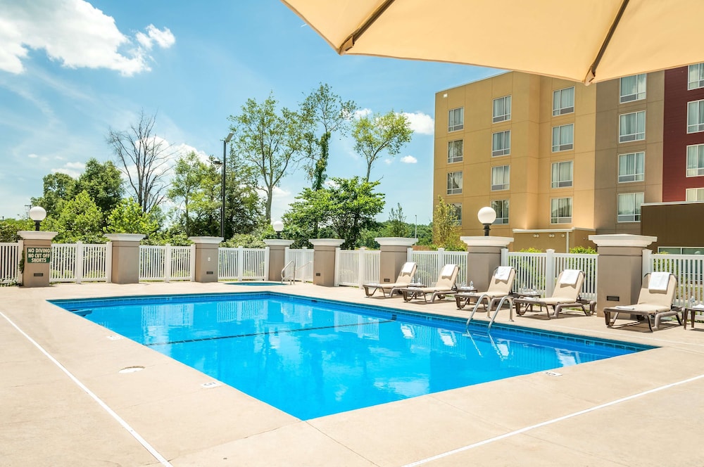 Country Inn and Suites By Radisson Cookeville TN 3/48