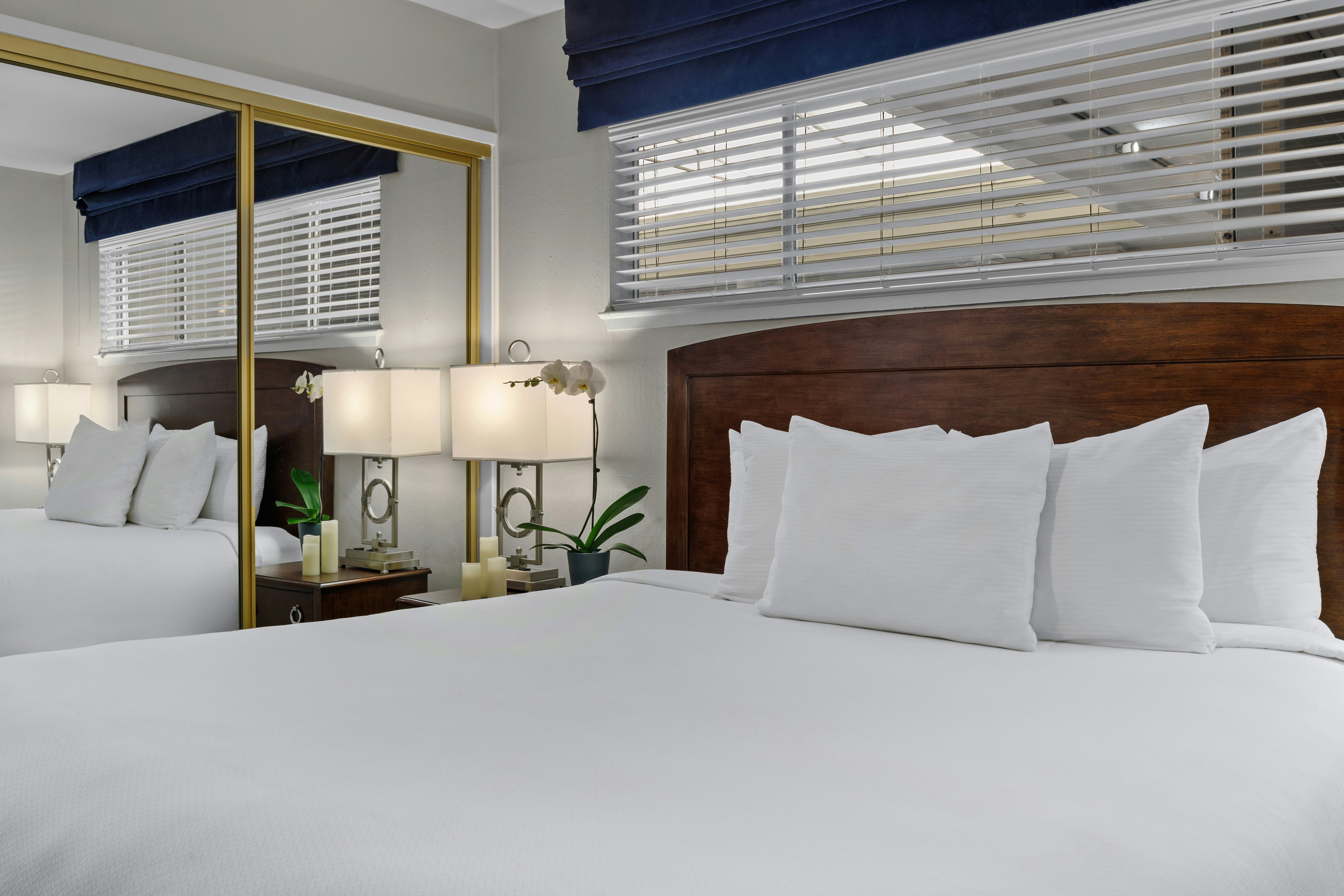 Suites At Fishermans Wharf 11/30