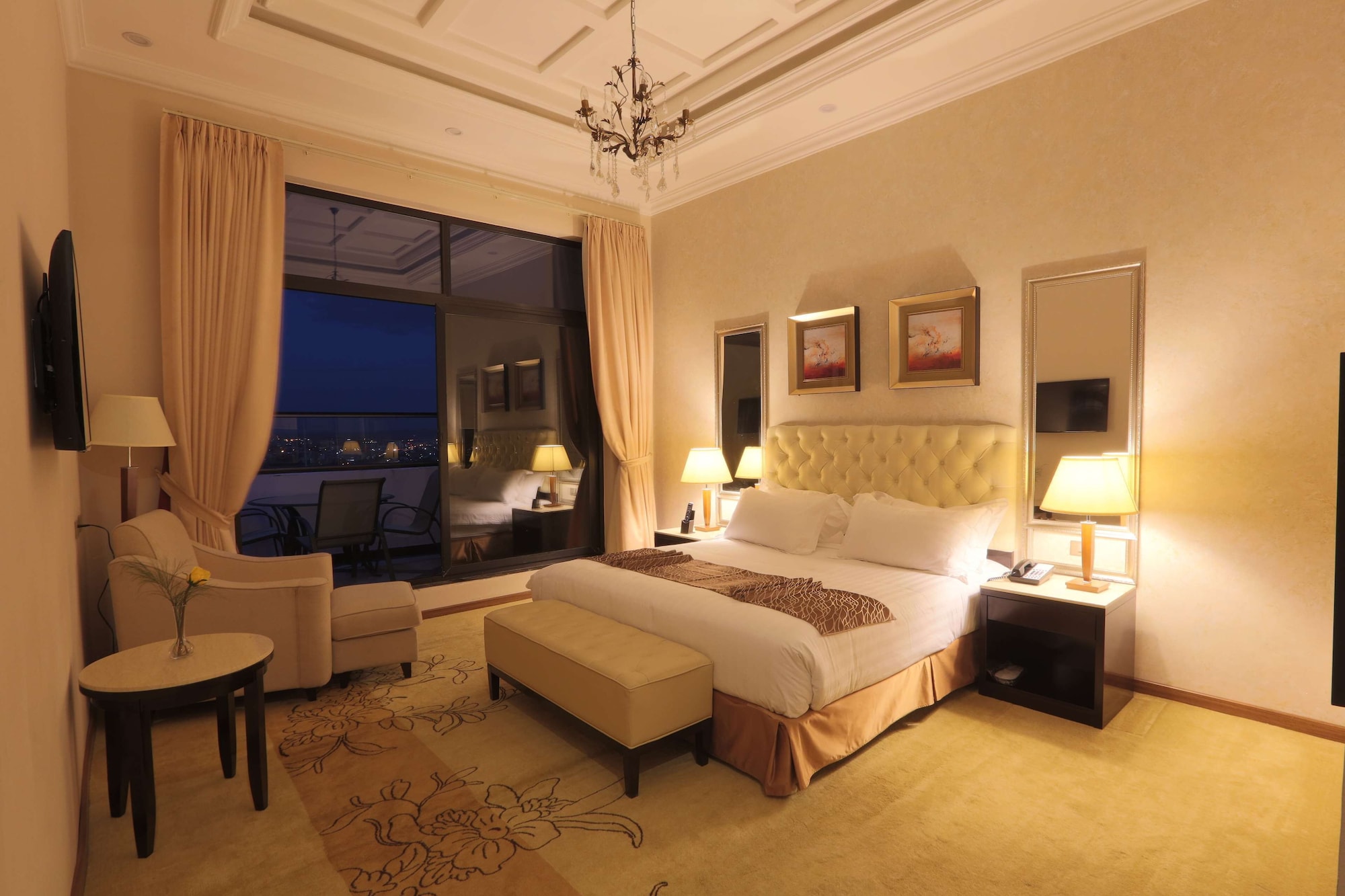 1 BEDROOM, PRESIDENTIAL, SUITE