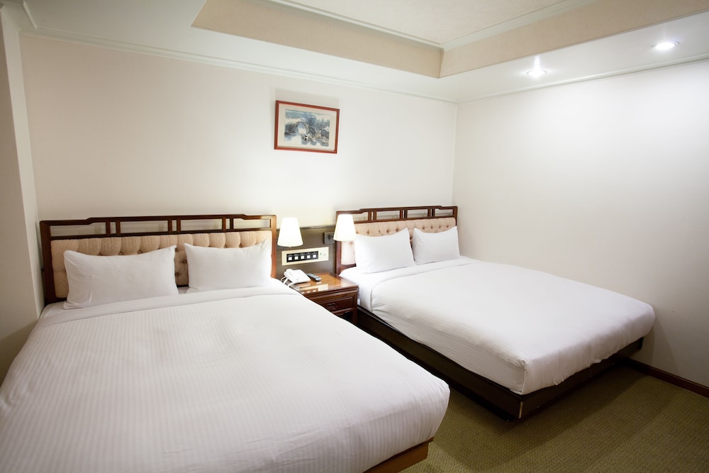 Harazuru Hotel 11/58