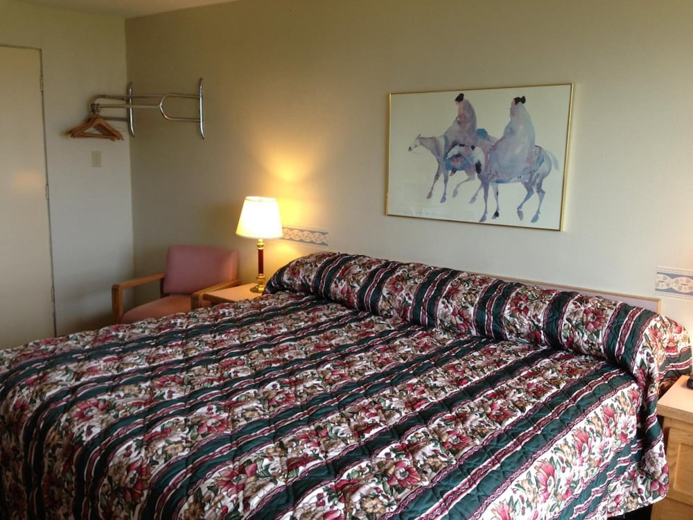 Hospitality Inn 22/55