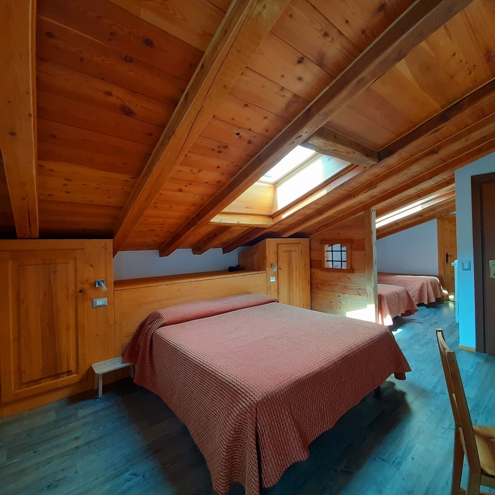 Hotel Crampon 37/69