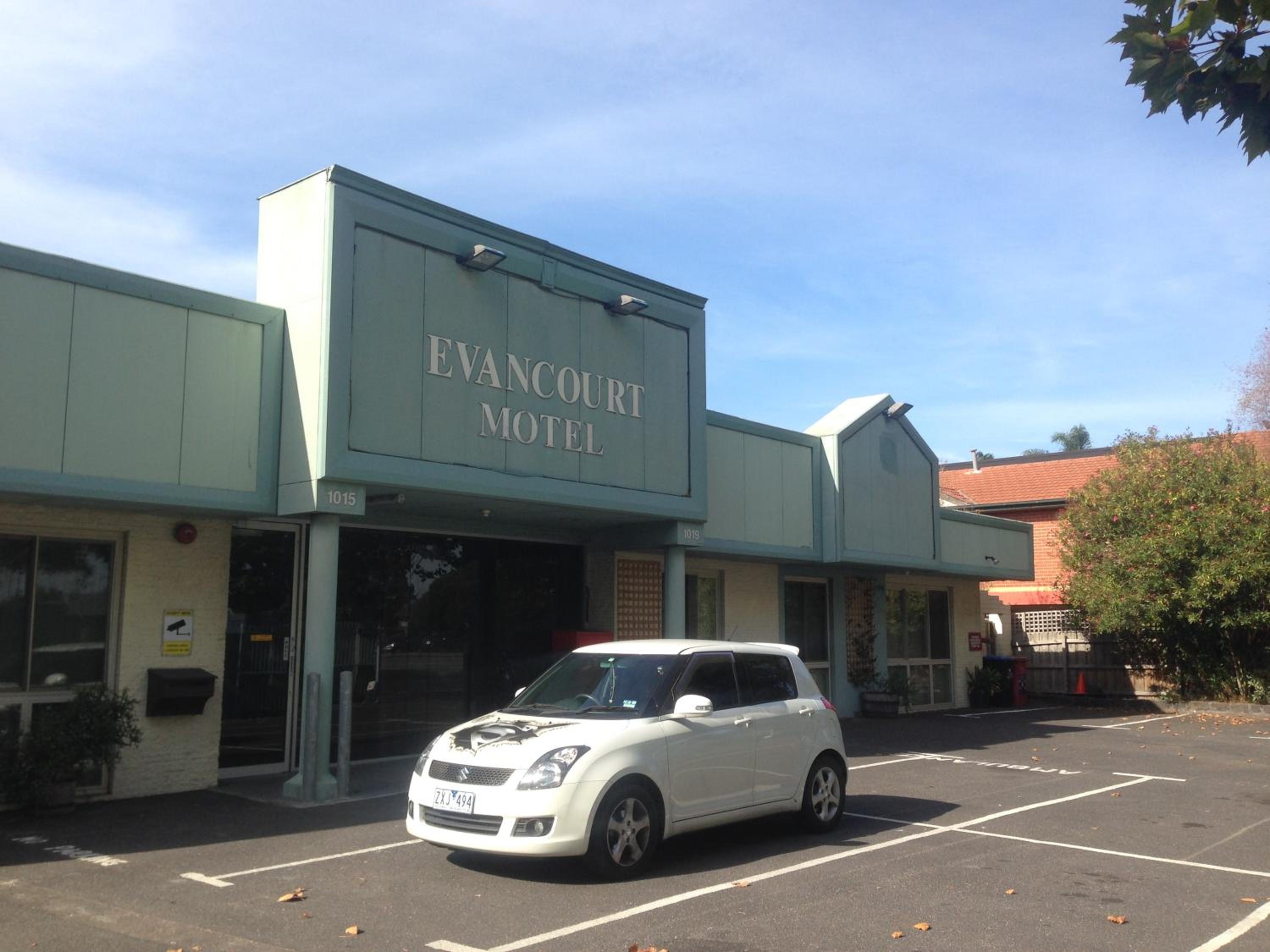 Evancourt Motel 23/29