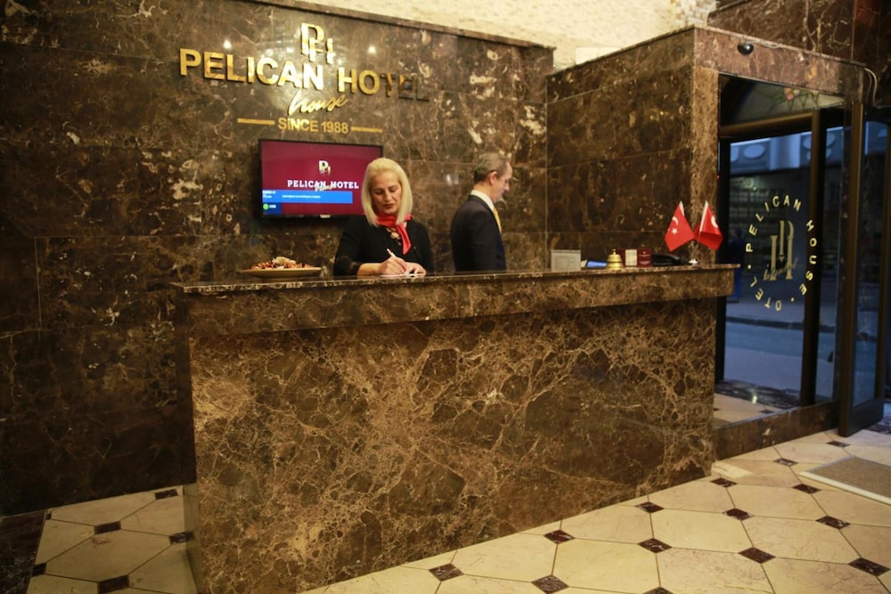 Pelican House Hotel 3/26
