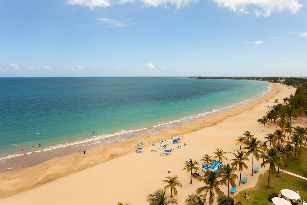 Courtyard Isla Verde Beach Resort 21/54