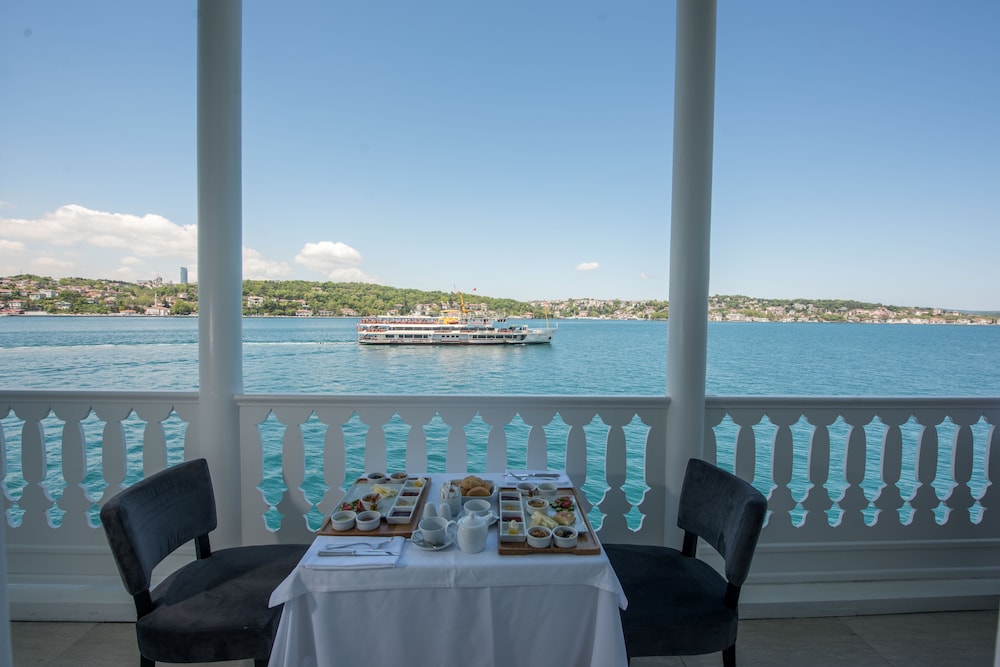 Ajia Hotel 44/50
