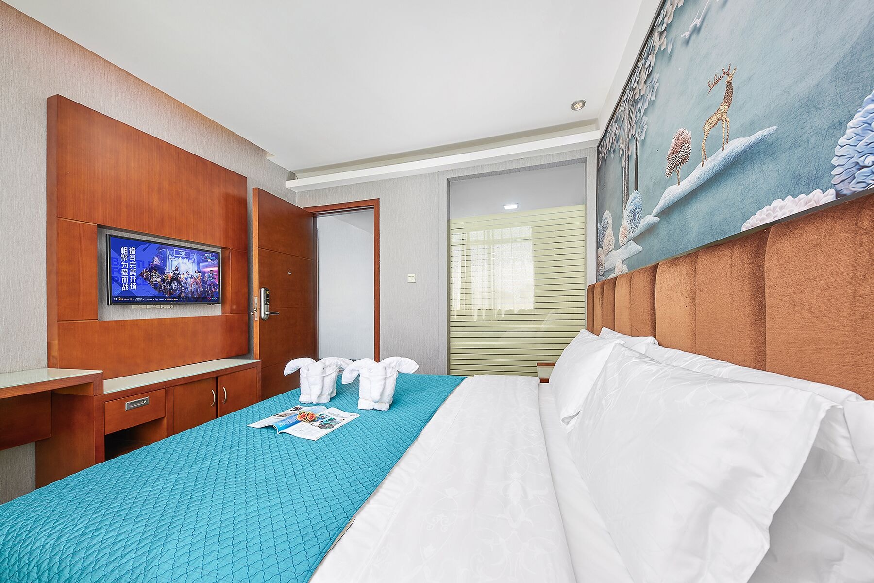 BUSINESS, DOUBLE BED