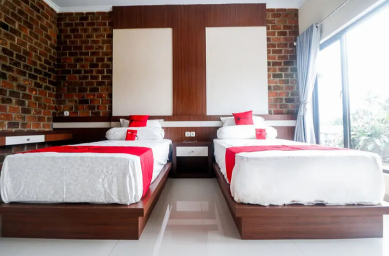 Reddoorz, Twin Beds