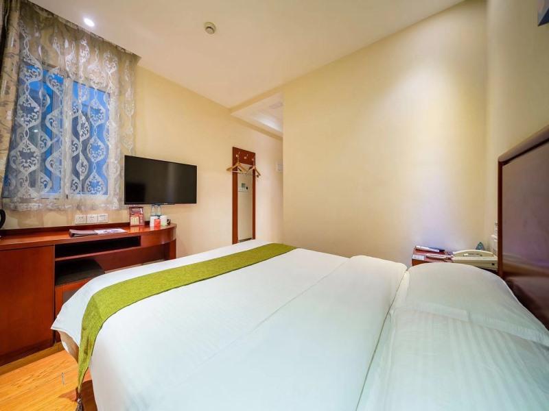 GreenTree Inn Shanghai East Xietu Road Jiuyuan Express Hotel 17/47