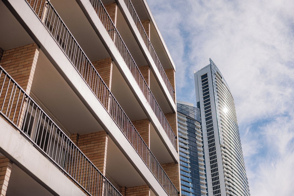 Bunk Backpackers Surfers Paradise Hostel 1/76