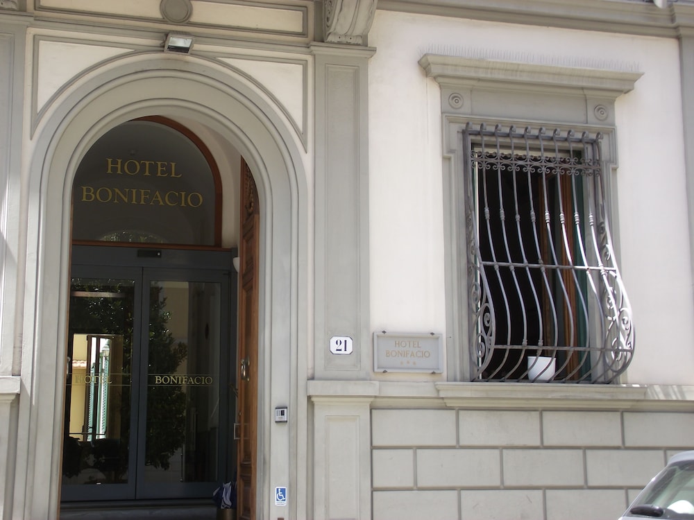 Bonifacio Hotel photo4