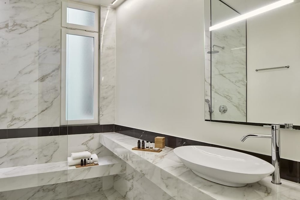 The Zillers Boutique Hotel (ex Magna Grecia Boutique) 42/45