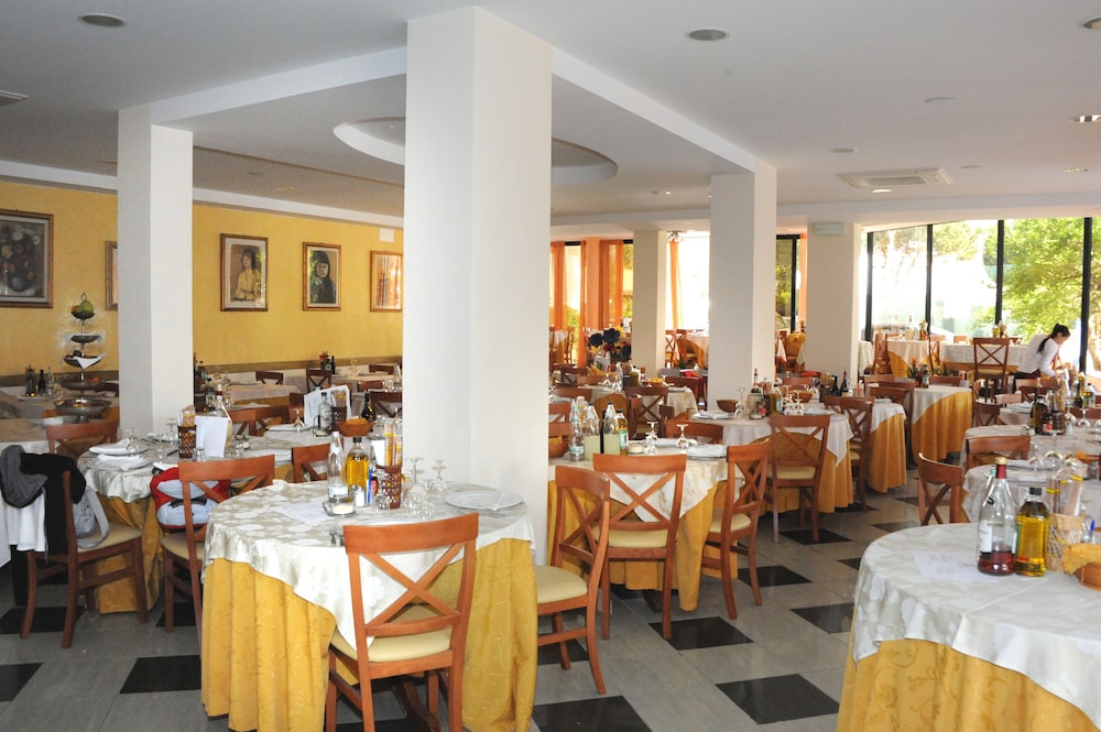 Franca Hotel 33/50