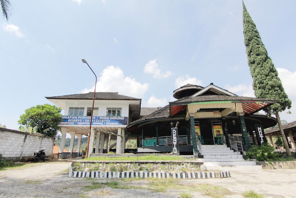 Villa Penginapan Purnama by ZUZU 1/41