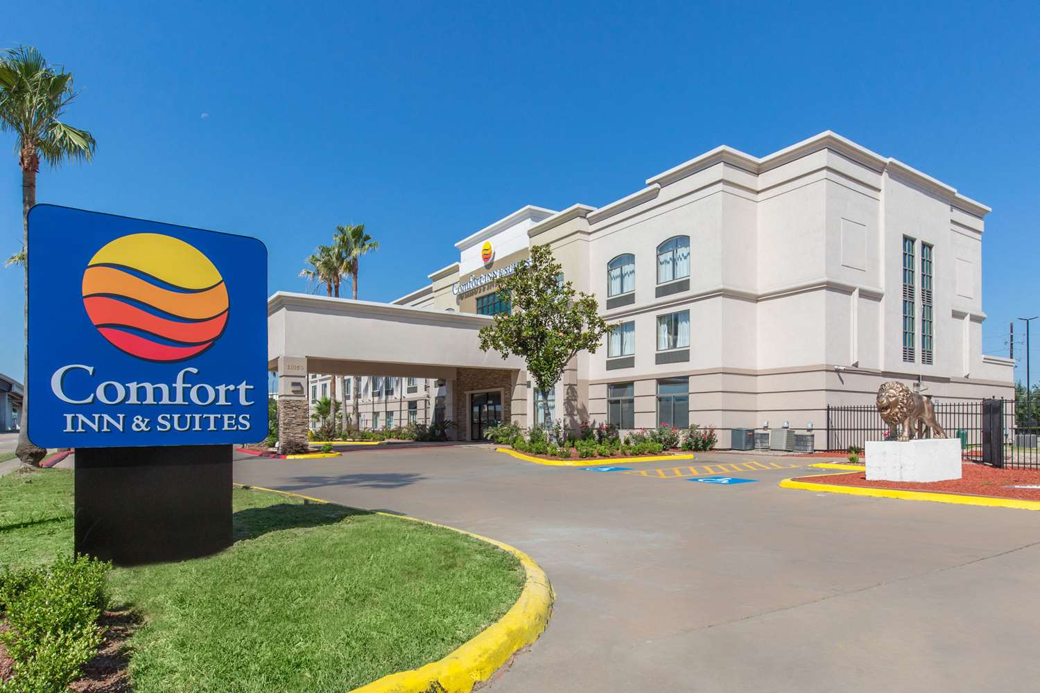 Comfort Inn & Suites SW Houston Sugarland 52/55