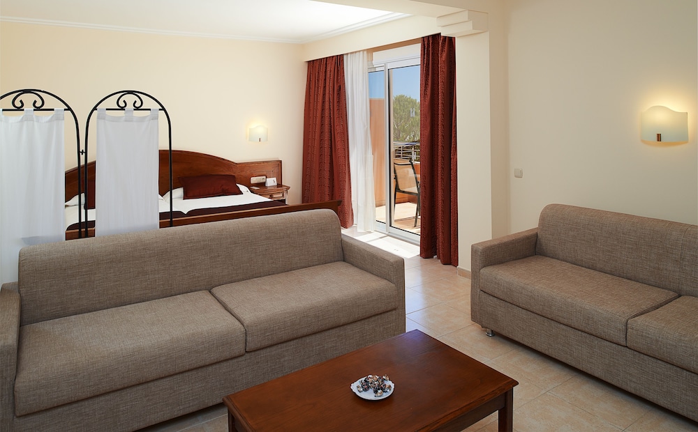 HIPOTELS BARROSA GARDEN 35/66