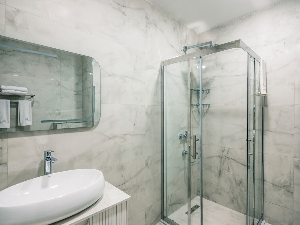 Novo Sky Hotel Baku 42/42