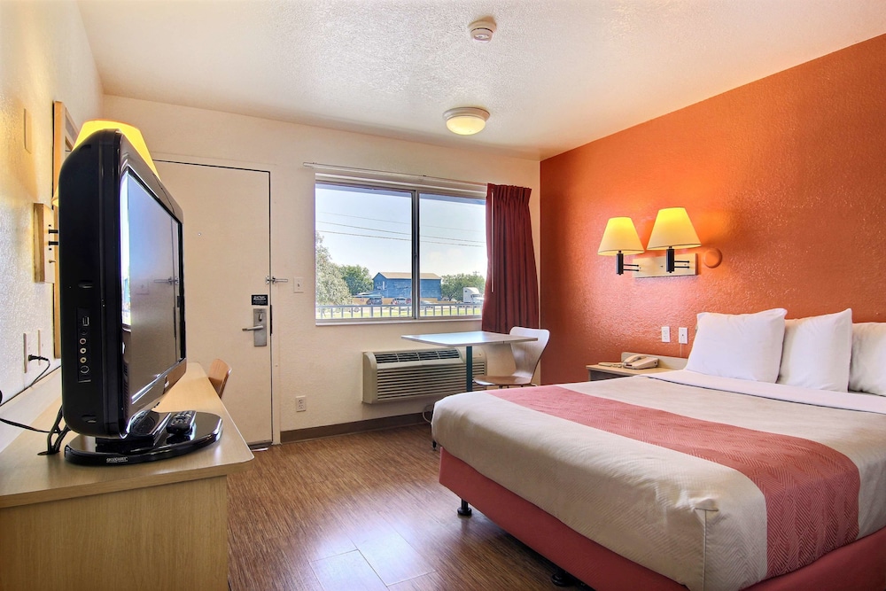 Motel6 San Angelo, TX 36/54