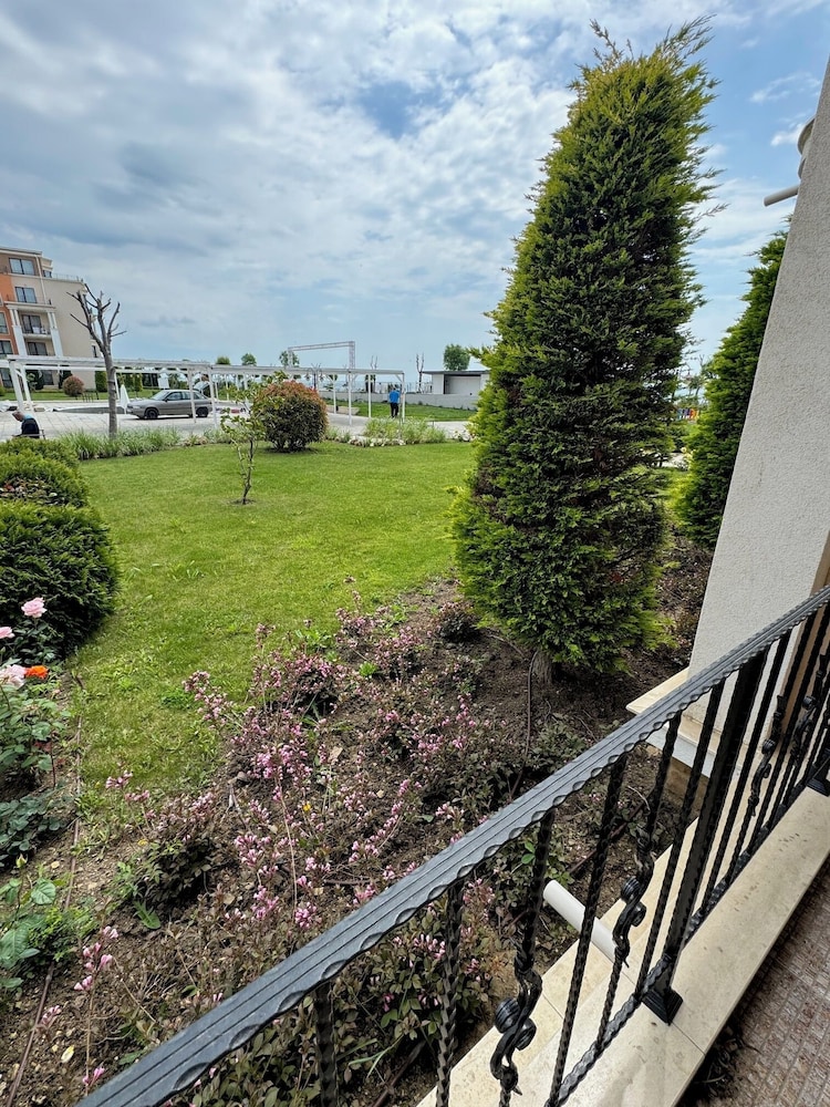 Premier Fort Beach Hotel 48/55